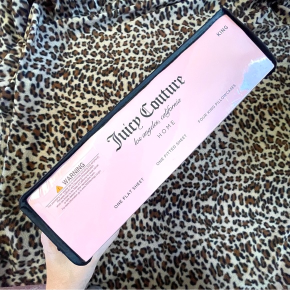 JUICY COUTURE HOME Bedding Sheet Set KING SIZE Pink Cheetah Logo 6-Piece NEW - Picture 9 of 9